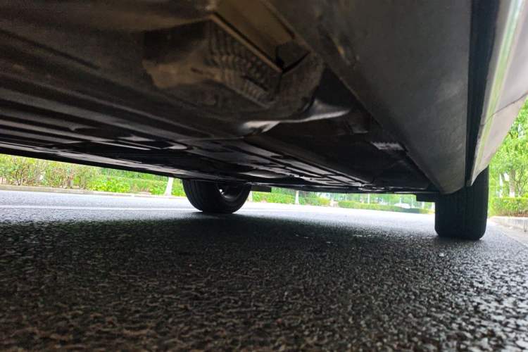Used Volvo XC60 2019 T5 4x4 Zhiyuan Sport Edition China V Standard Chassis Rear Right
