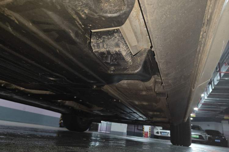 Used Volvo XC60 2019 T5 4x4 Smart Edition China VI Standard Chassis Rear Right