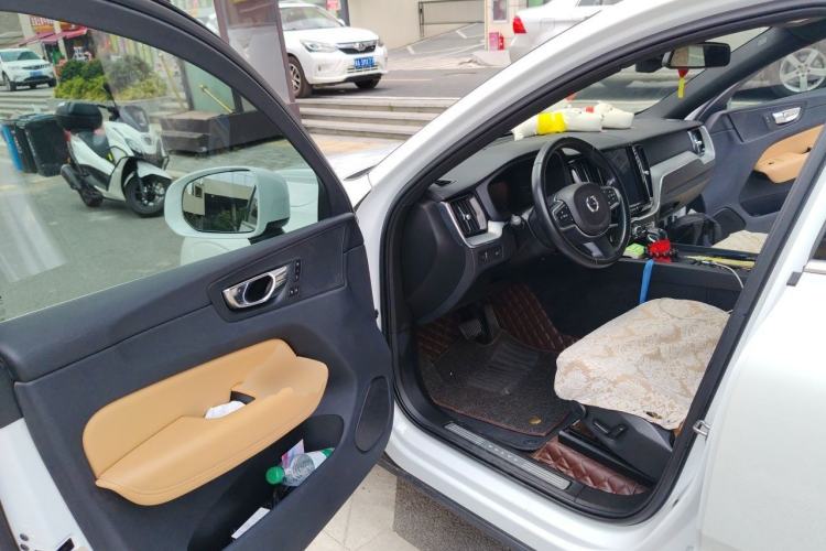 Used Volvo XC60 2019 T4 Zhiyi Edition China VI Driver Seat