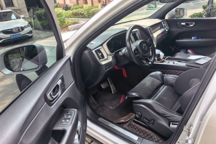Used Volvo XC60 2019 T5 4x4 Zhiyuan Sport Edition China V Standard Driver Seat