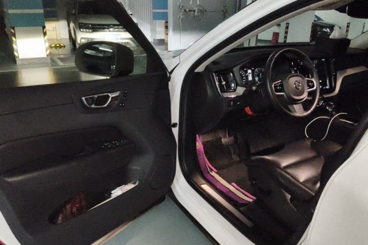 Used Volvo XC60 2019 T5 4x4 Zhiya Luxury Edition China V Standard Driver Seat