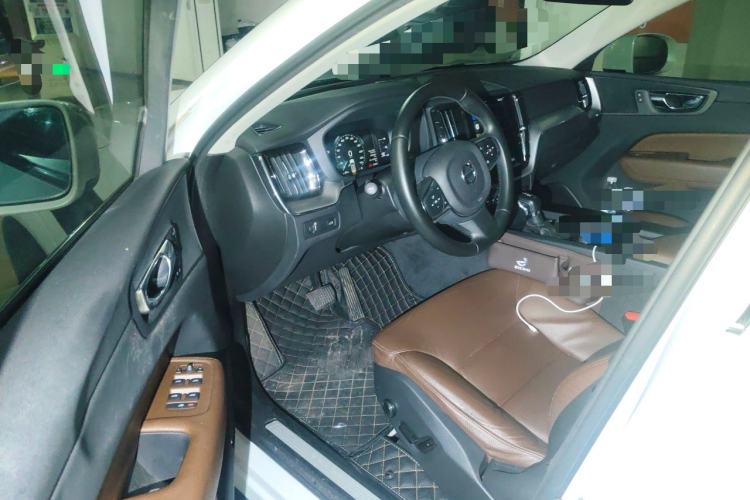 Used Volvo XC60 2019 T5 4x4 Smart Edition China V Standard Driver Seat