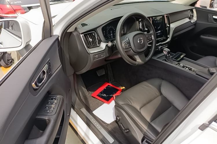 Used Volvo XC60 2019 T5 4x4 Smart Edition China VI Standard Driver Seat