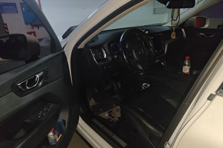 Used Volvo XC60 2019 T5 4x4 Smart Edition China V Standard Driver Seat