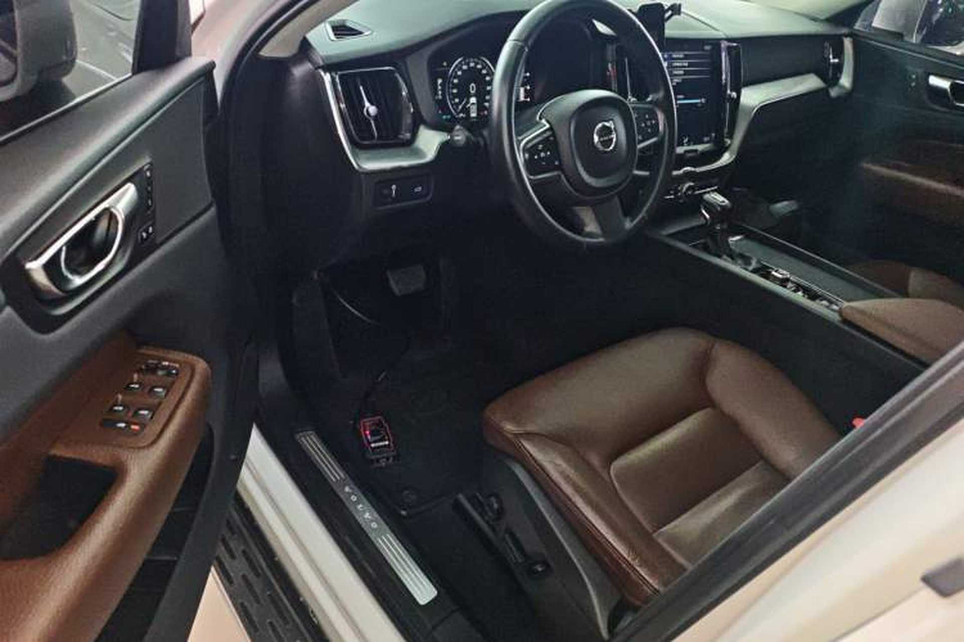 Used Volvo XC60 2019 T5 4x4 Smart Edition China VI Standard Driver Seat