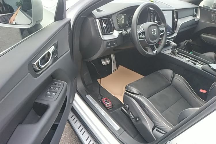 Used Volvo XC60 2019 T5 4x4 Zhiyuan Sport Edition China V Standard Driver Seat
