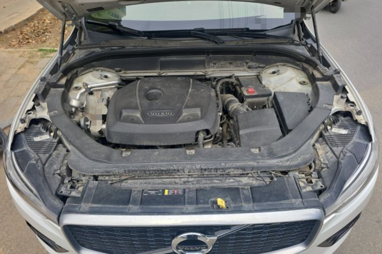 Used Volvo XC60 2019 T5 4x4 Zhiyuan Sport Edition China V Standard Engine Bay