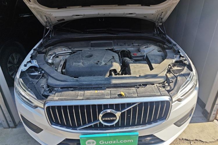 Used Volvo XC60 2019 T5 4x4 Smart Edition China V Standard Engine Bay