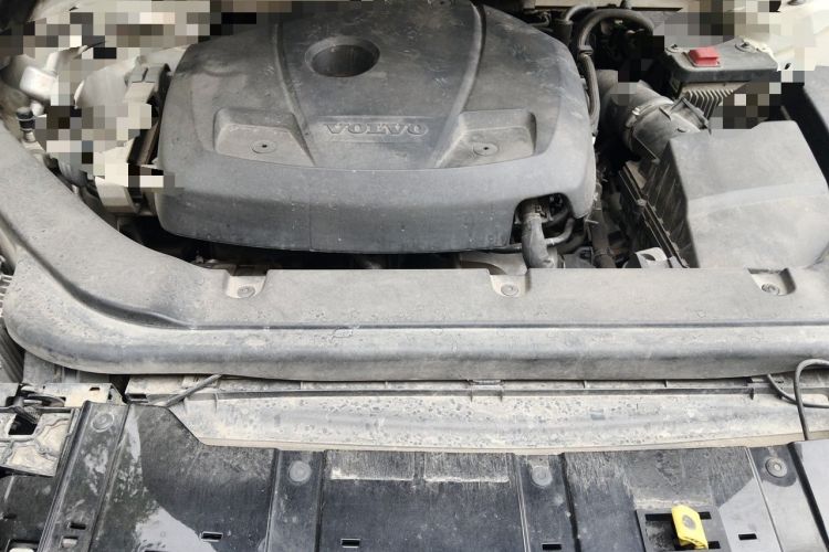 Used Volvo XC60 2019 T5 4x4 Smart Edition China V Standard Engine Bay