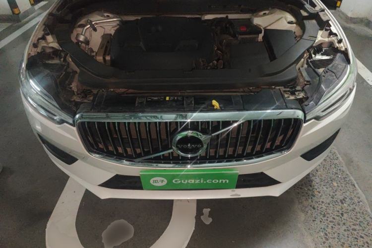 Used Volvo XC60 2019 T5 4x4 Smart Edition China V Standard Engine Bay