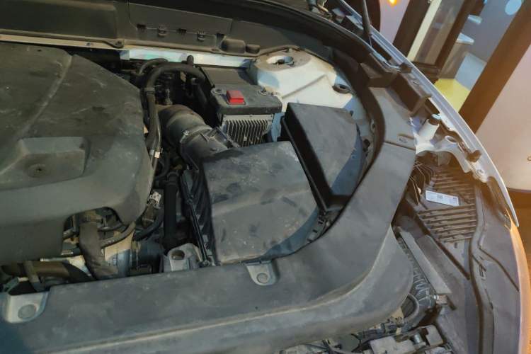 Used Volvo XC60 2019 T5 4x4 Smart Edition China V Standard Engine Bay Left