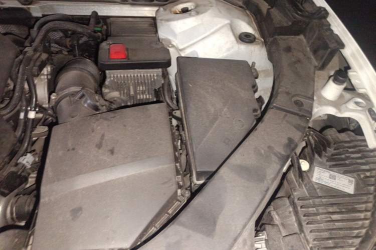Used Volvo XC60 2019 T5 4x4 Smart Edition China V Standard Engine Bay Left