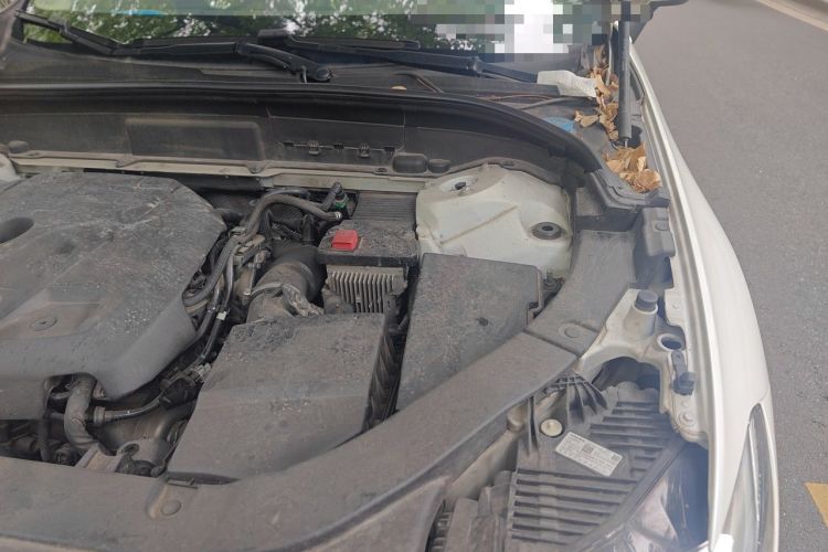 Used Volvo XC60 2019 T5 4x4 Smart Edition China V Standard Engine Bay Left