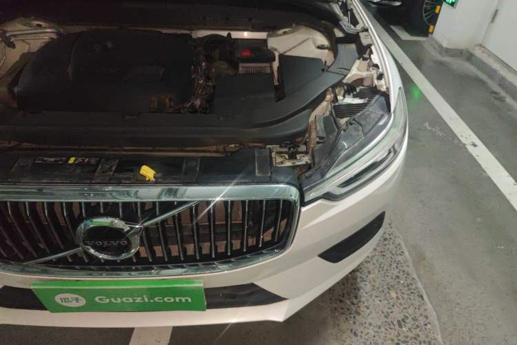 Used Volvo XC60 2019 T5 4x4 Smart Edition China V Standard Engine Bay Left
