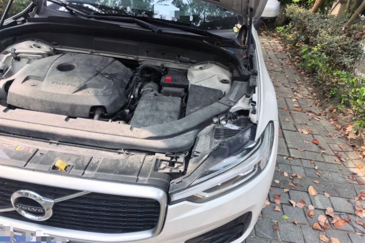 Used Volvo XC60 2019 T5 4x4 Zhiyuan Sport Edition China V Standard Engine Bay Left