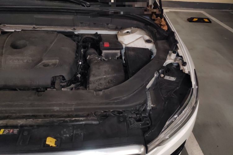 Used Volvo XC60 2019 T5 4x4 Zhiyuan Sport Edition China V Standard Engine Bay Left