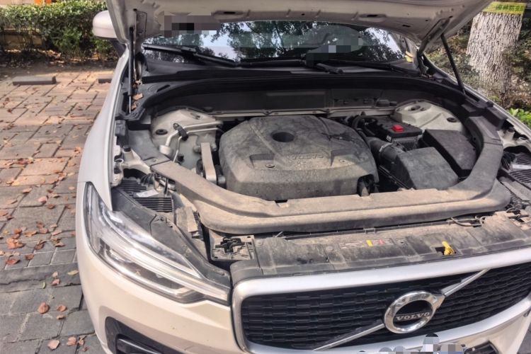 Used Volvo XC60 2019 T5 4x4 Zhiyuan Sport Edition China V Standard Engine Bay Right