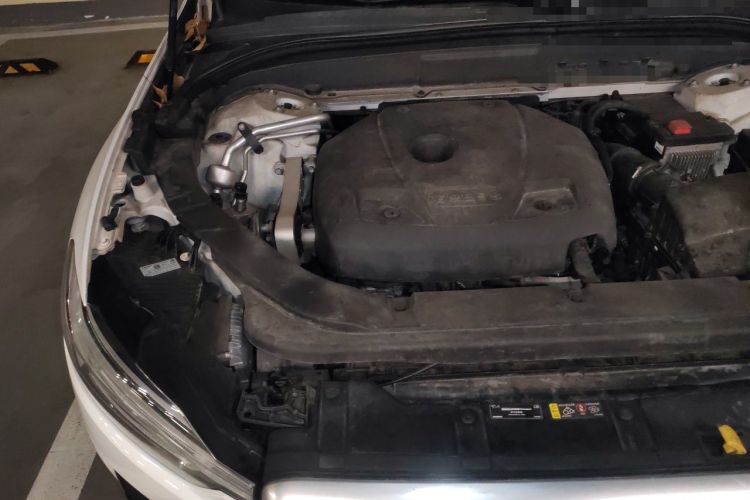 Used Volvo XC60 2019 T5 4x4 Zhiyuan Sport Edition China V Standard Engine Bay Right