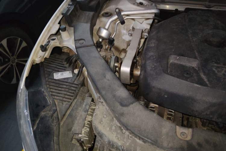 Used Volvo XC60 2019 T5 4x4 Smart Edition China V Standard Engine Bay Right