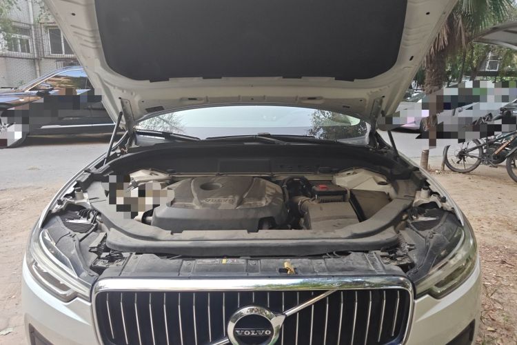 Used Volvo XC60 2019 T5 4x4 Smart Edition China V Standard Engine Bay