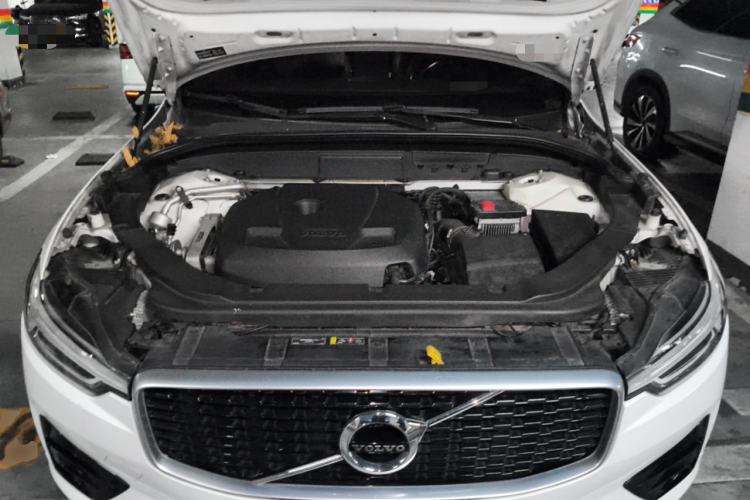 Used Volvo XC60 2019 T5 4x4 Zhiyuan Sport Edition China V Standard Engine Bay