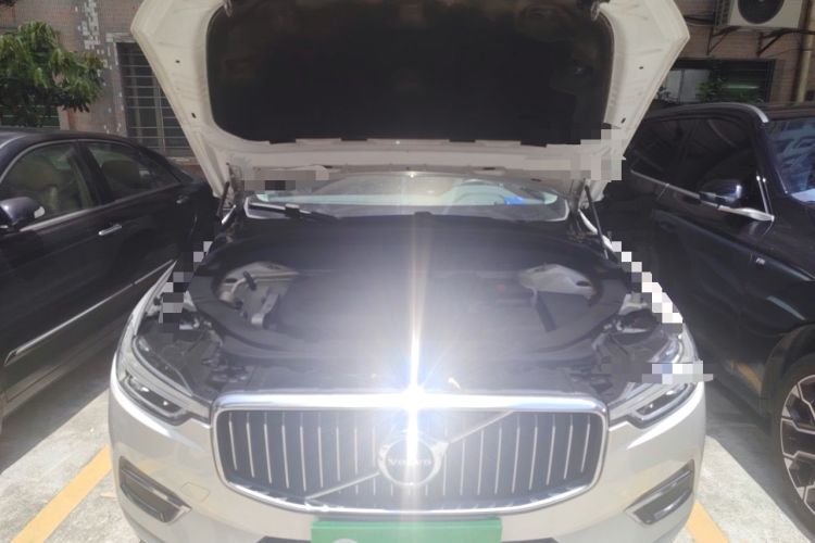 Used Volvo XC60 2019 T5 4x4 Smart Edition China V Standard Engine Bay