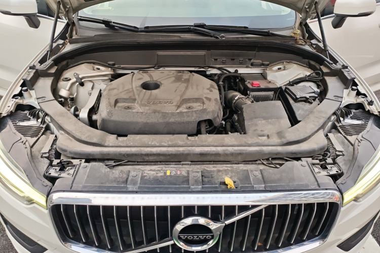 Used Volvo XC60 2019 T5 4x4 Smart Edition China V Standard Engine Bay