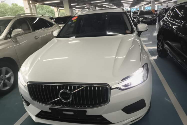 Used Volvo XC60 2019 T5 4x4 Smart Edition China V Standard Exterior 1