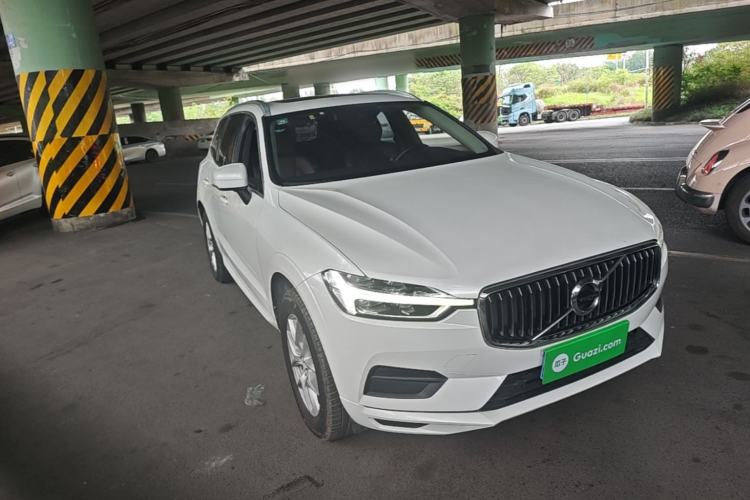 Used Volvo XC60 2019 T5 4x4 Smart Edition China VI Standard Exterior 1