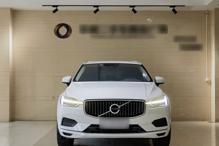 Used Volvo XC60 2019 T5 4x4 Smart Edition China VI Standard Exterior 1