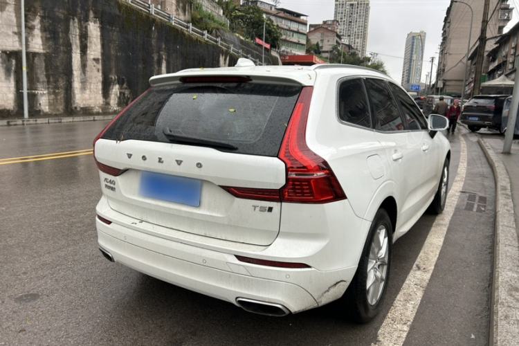 Used Volvo XC60 2019 T5 4x4 Smart Edition China VI Standard Exterior 2