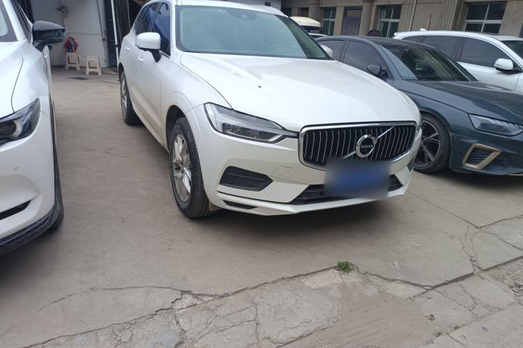 Used Volvo XC60 2019 T5 4x4 Smart Edition China VI Standard Exterior 2