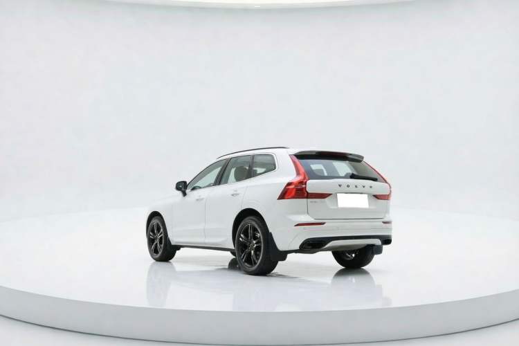 Used Volvo XC60 2019 T5 4x4 Smart & Dynamic Sport Edition China VI Standard Exterior 3