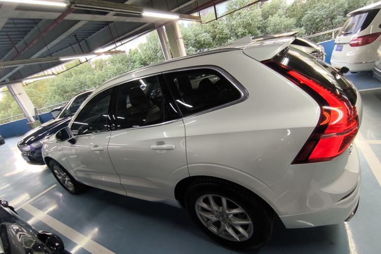 Used Volvo XC60 2019 T5 4x4 Smart Edition China V Standard Exterior 3