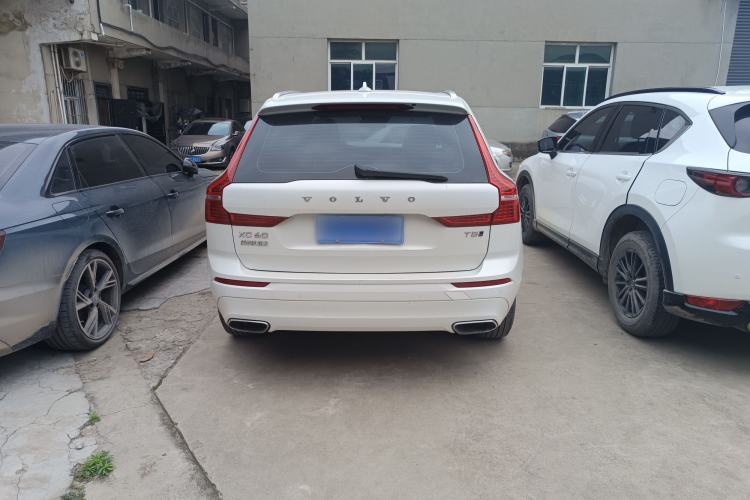Used Volvo XC60 2019 T5 4x4 Smart Edition China VI Standard Exterior 3