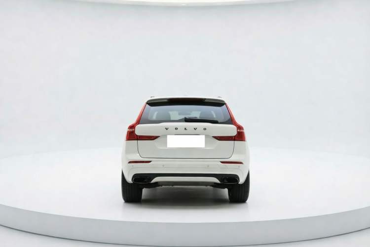 Used Volvo XC60 2019 T5 4x4 Smart & Dynamic Sport Edition China VI Standard Exterior 4