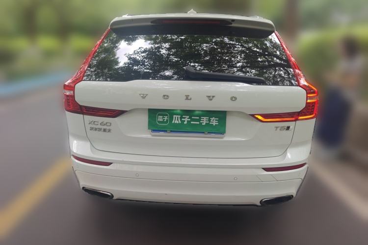 Used Volvo XC60 2019 T5 4x4 Smart Edition China V Standard Exterior 4