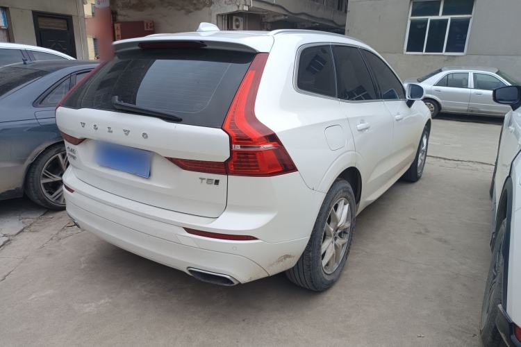 Used Volvo XC60 2019 T5 4x4 Smart Edition China VI Standard Exterior 4