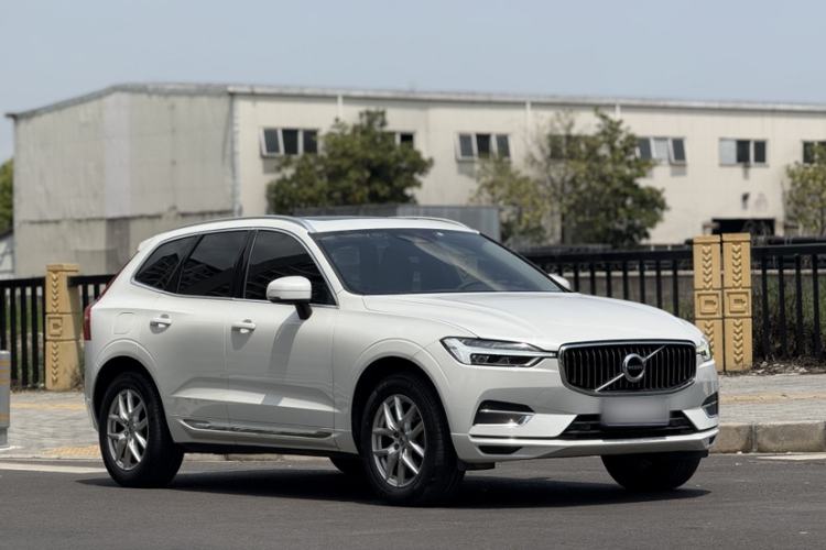 Used Volvo XC60 2019 T5 4x4 Smart Edition China VI Standard Exterior 5