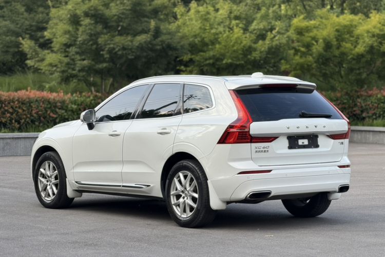 Used Volvo XC60 2019 T5 4x4 Smart Edition China VI Standard Exterior 5