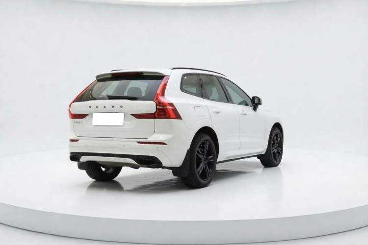 Used Volvo XC60 2019 T5 4x4 Smart & Dynamic Sport Edition China VI Standard Exterior 5