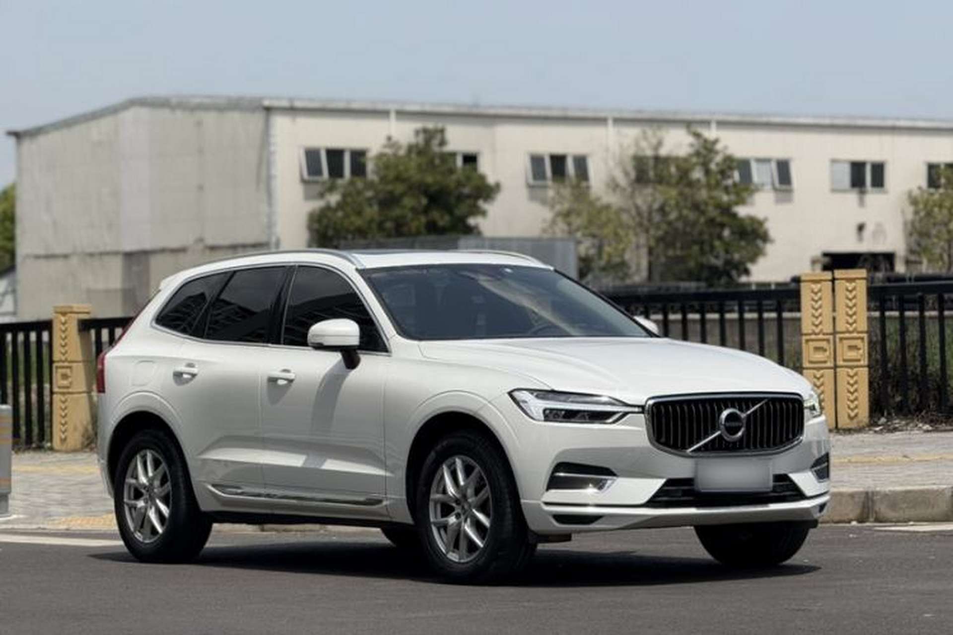 Used Volvo XC60 2019 T5 4x4 Smart Edition China VI Standard Exterior 7