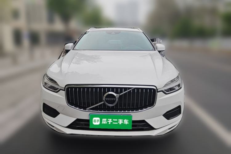 Used Volvo XC60 2019 T5 4x4 Smart Edition China VI Standard Front