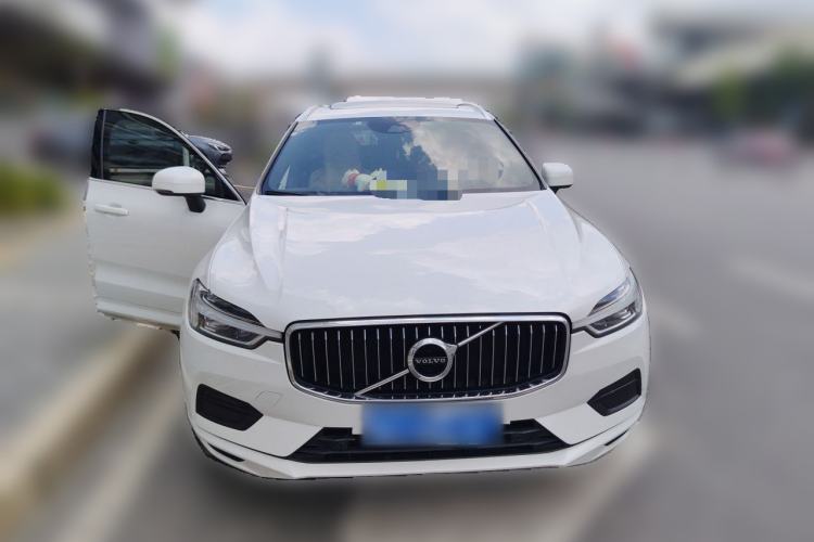Used Volvo XC60 2019 T4 Zhiyi Edition China VI Front
