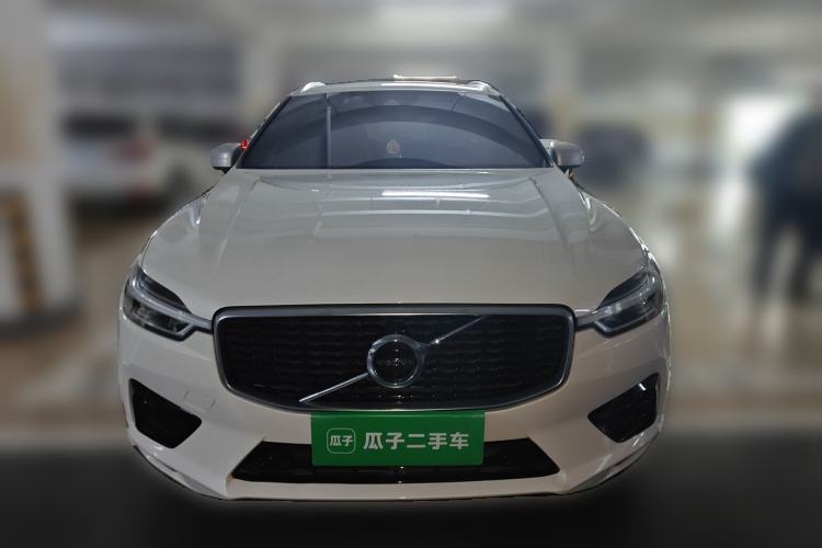 Used Volvo XC60 2019 T5 4x4 Smart & Dynamic Sport Edition China VI Standard Front