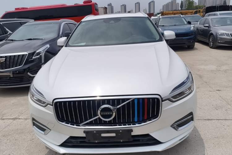 Used Volvo XC60 2019 T5 4x4 Smart Edition China VI Standard Front