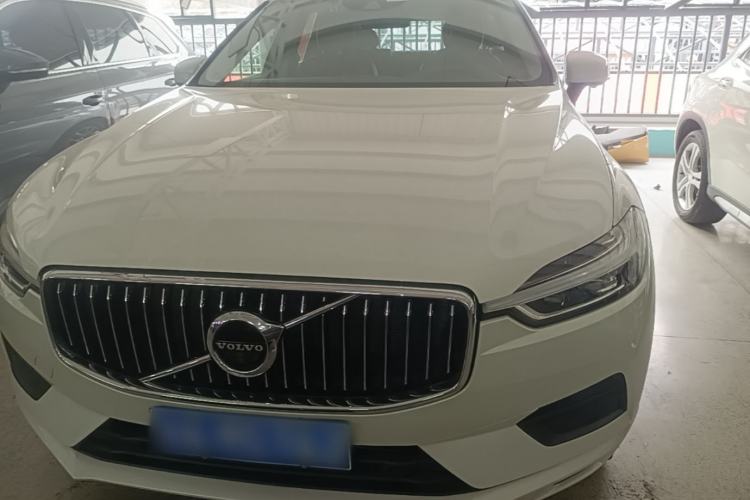 Used Volvo XC60 2019 T5 4x4 Smart Edition China VI Standard Front