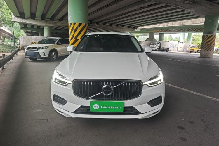 Used Volvo XC60 2019 T5 4x4 Smart Edition China VI Standard Front