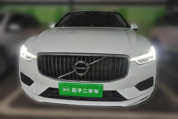 Used Volvo XC60 2019 T5 4x4 Smart Edition China VI Standard Front