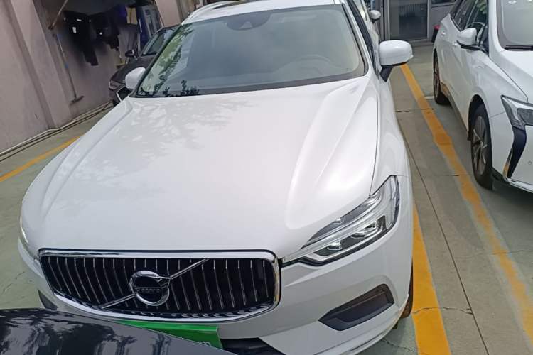 Used Volvo XC60 2019 T5 4x4 Smart Edition China VI Standard Front